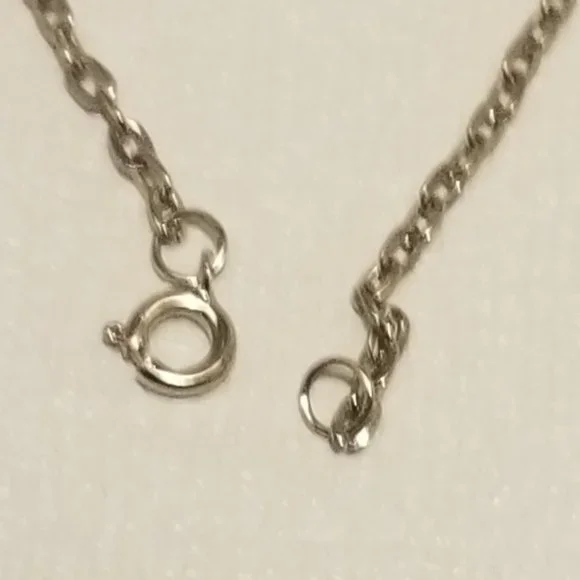 Vtg silvertone necklace with heart-shaped pendant - Picture 7 of 7